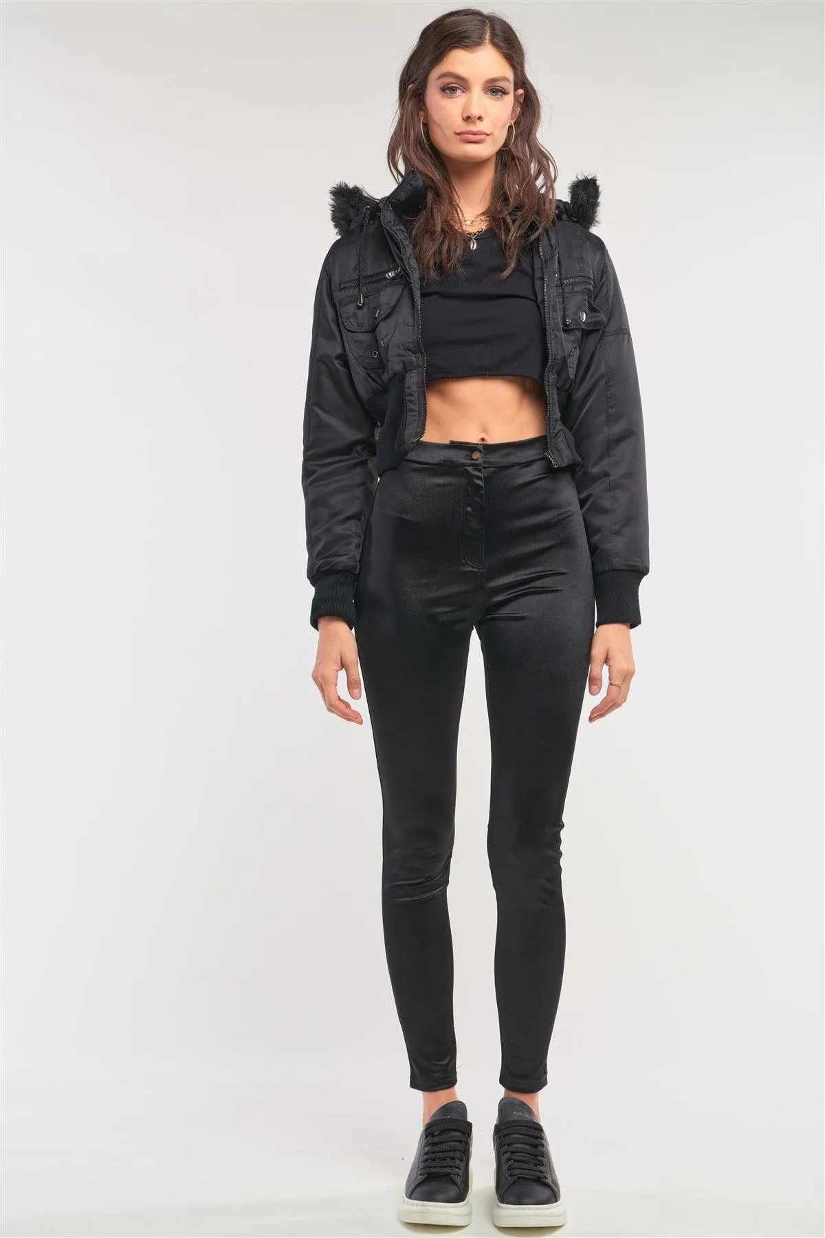 Black Zip-Up Faux Fur Hood Detail Cropped Winter Bomber Jacket /1-2-2-1