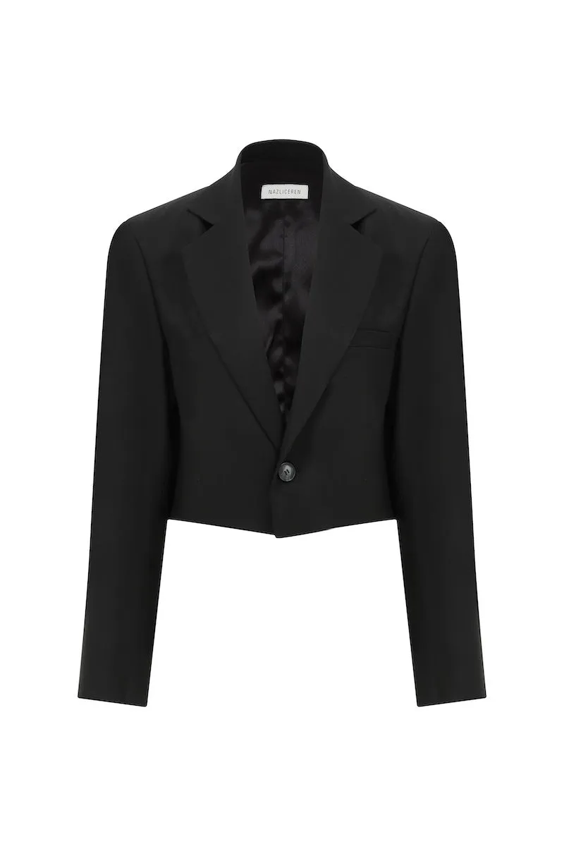 BOXY CROPPED JACKET IN BLACK