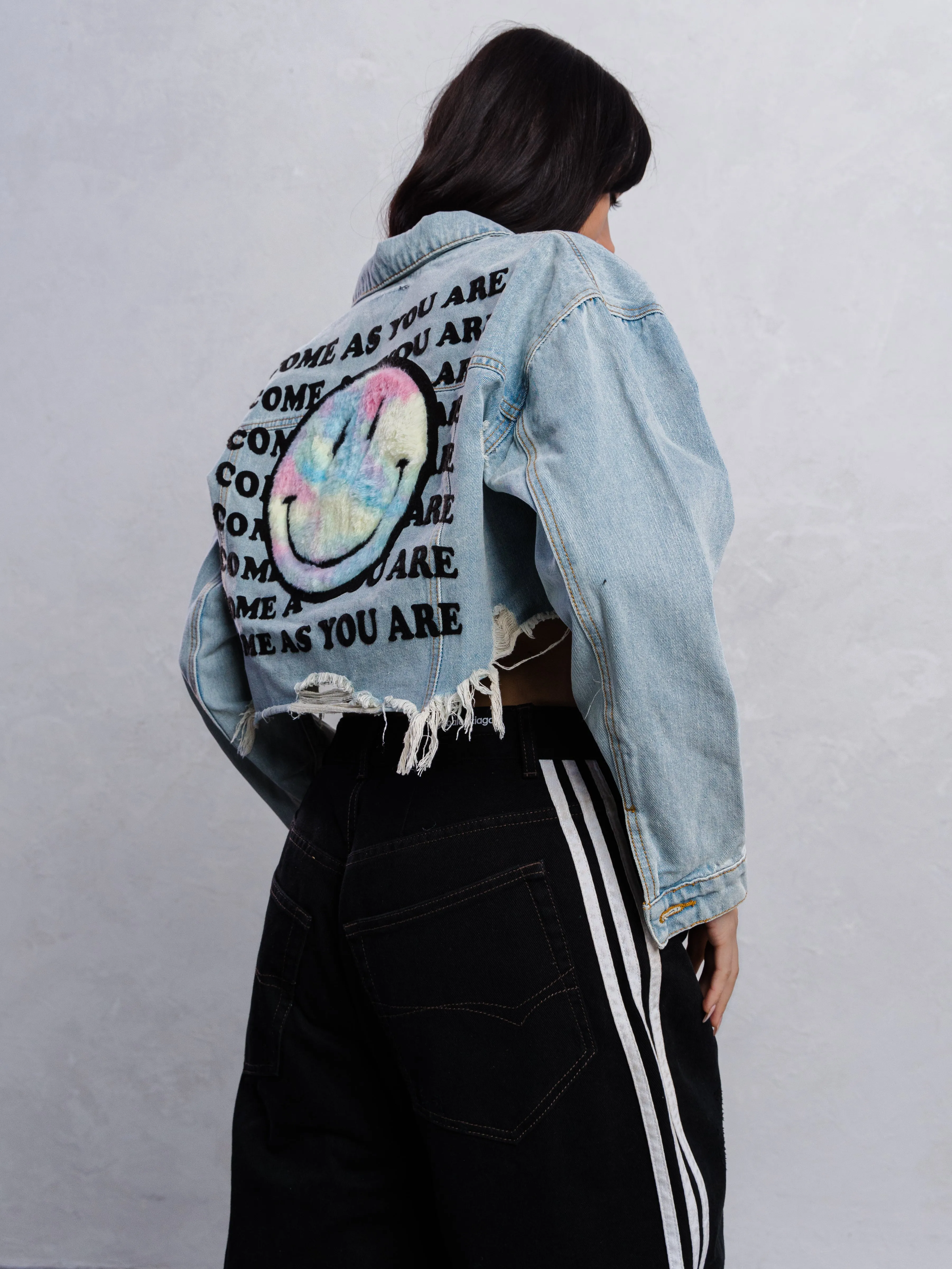 COME AS YOU ARE Crop Denim Jacket