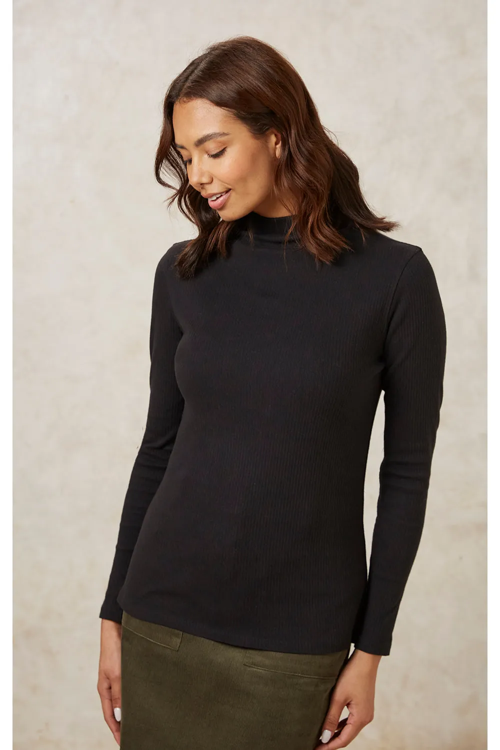 Hiral Rib Turtleneck Top in Black