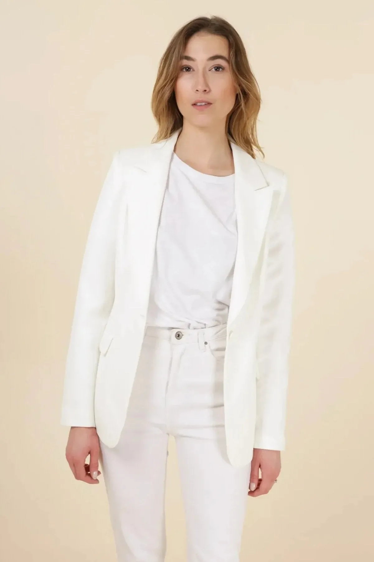 Laura Blazer | White