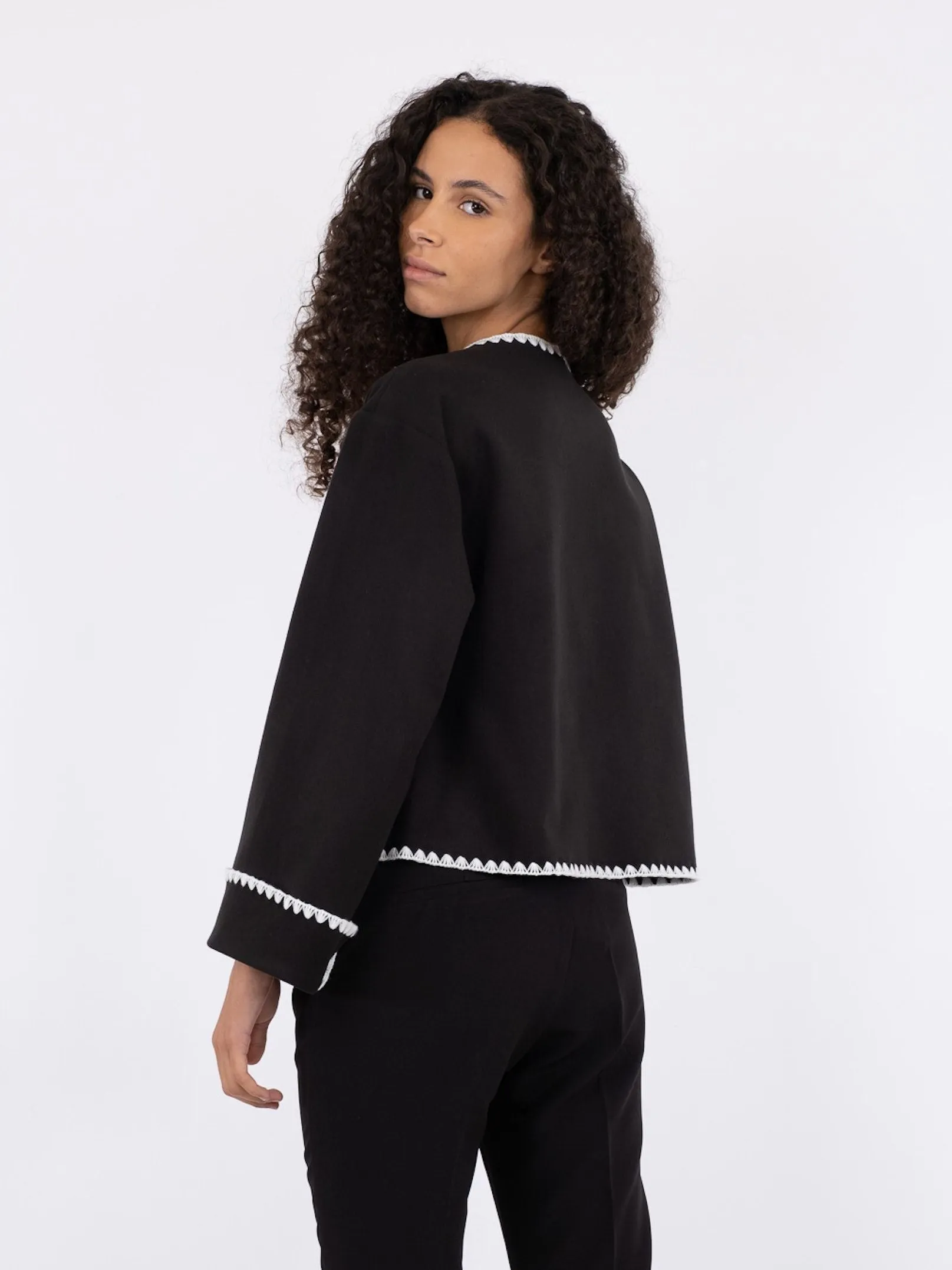 Malikka Contrast Jacket - Black