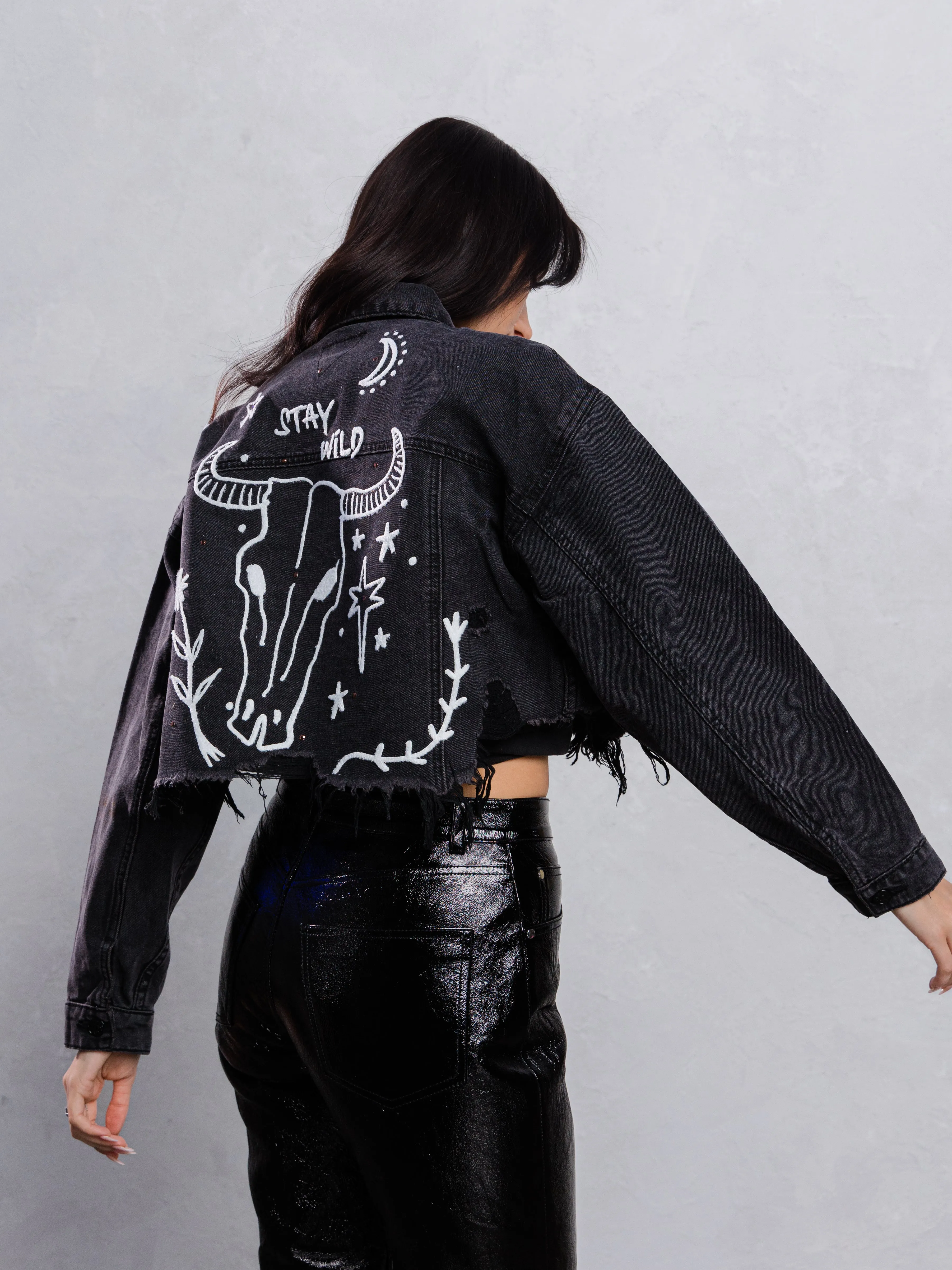 STAY WILD Crop Denim Jacket