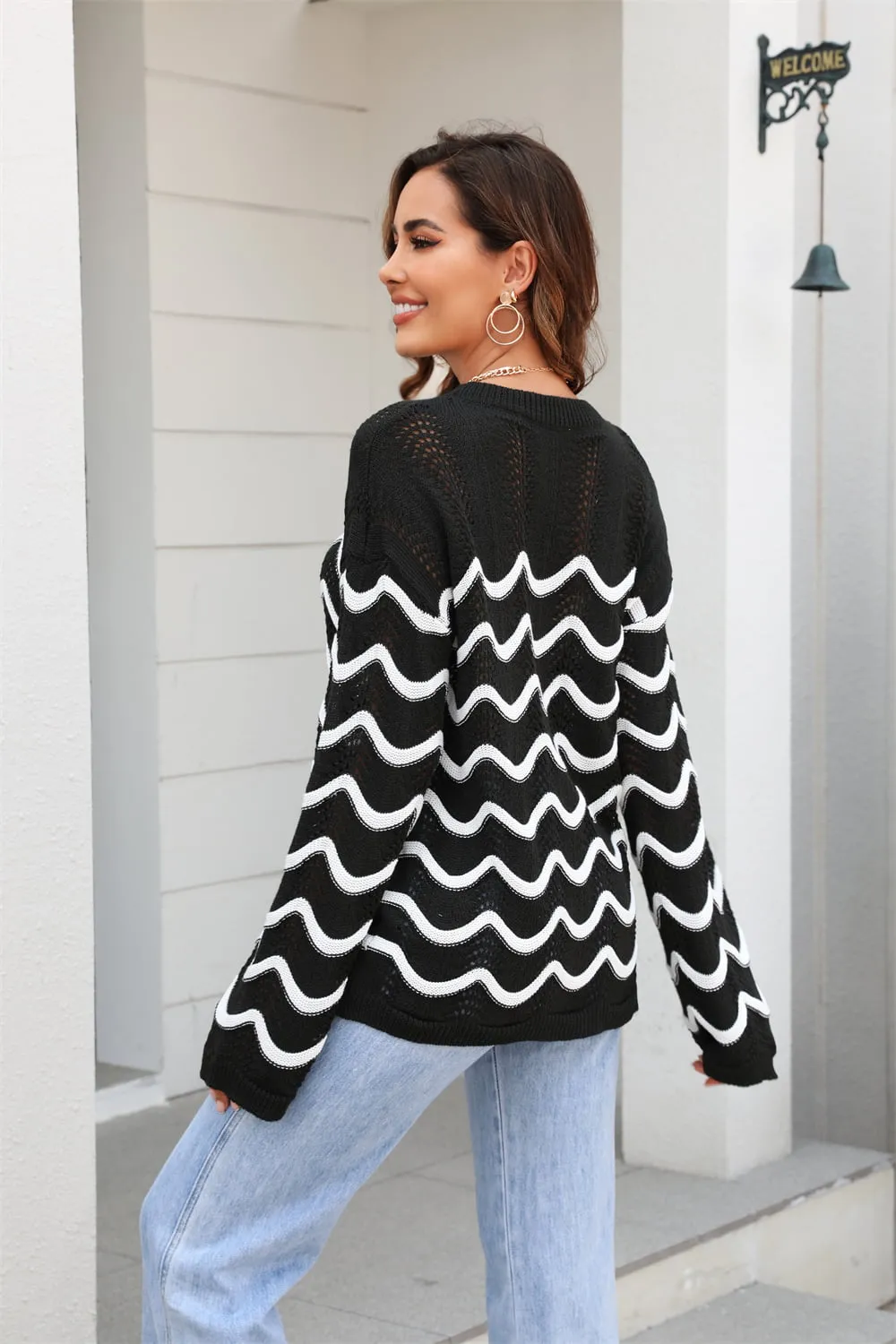 Wave Pattern Round Neck Sweater