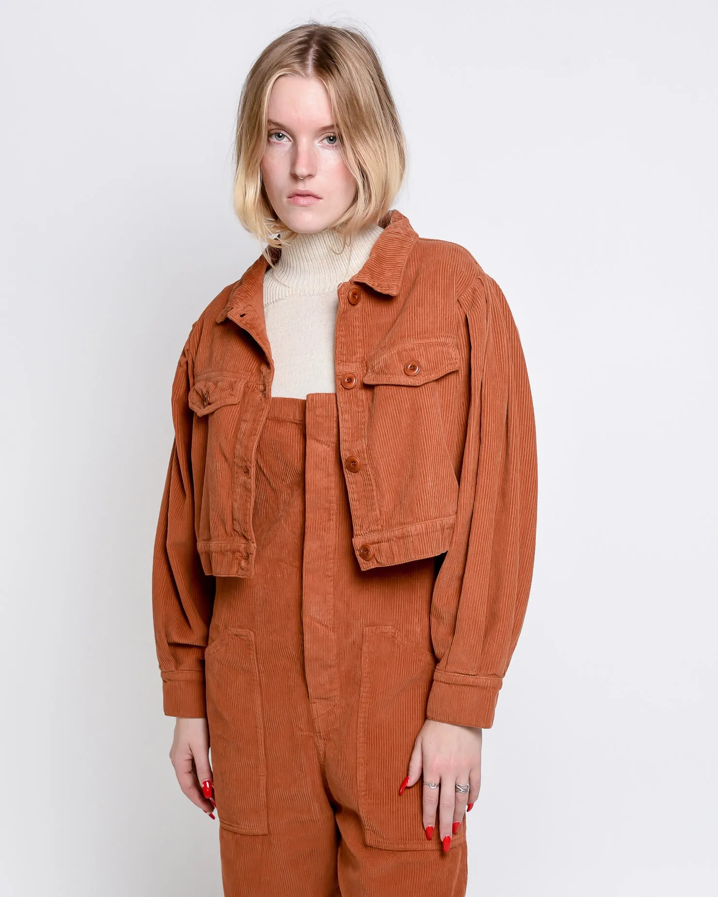 Zoe cropped jacket in brown corduroy